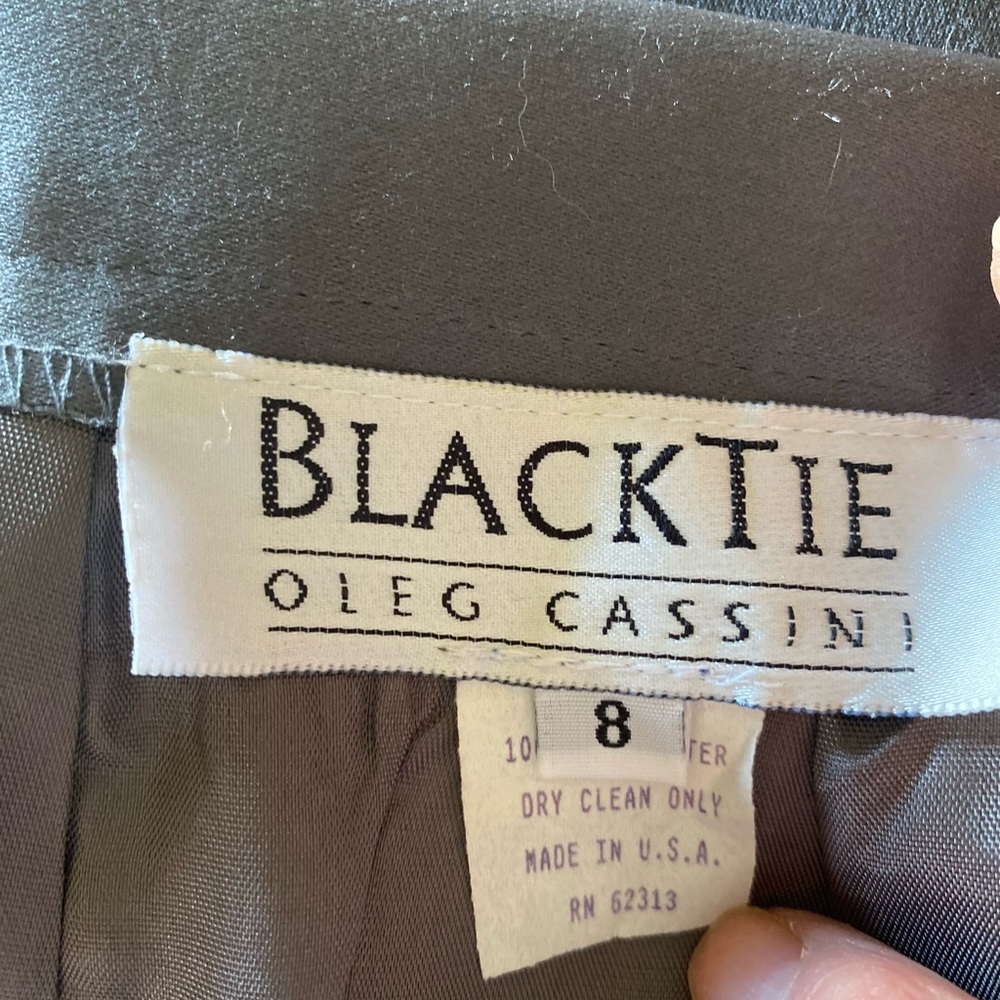 Oleg Cassini - Woman’s gray (black tie) dress pants, Size: 8 - Picture 5 of 7